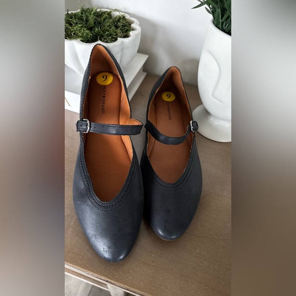 Lucky Brand Shoes - Cyrena Mary Jane Flat (Women lucky brand